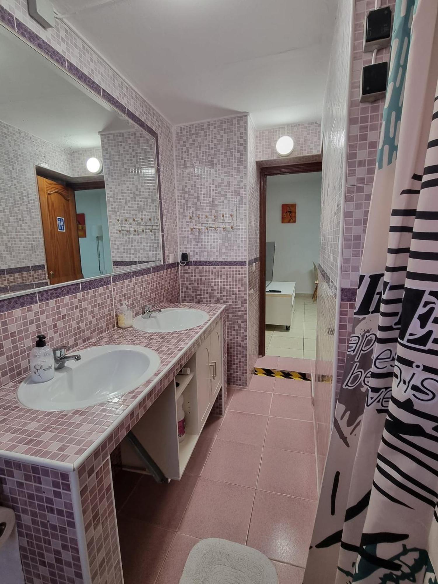 Cozy Rooms In Terraced House Фуэнхирола Экстерьер фото
